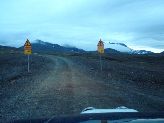 wir bogen auf die F909 ab in Richtung Snæfell
