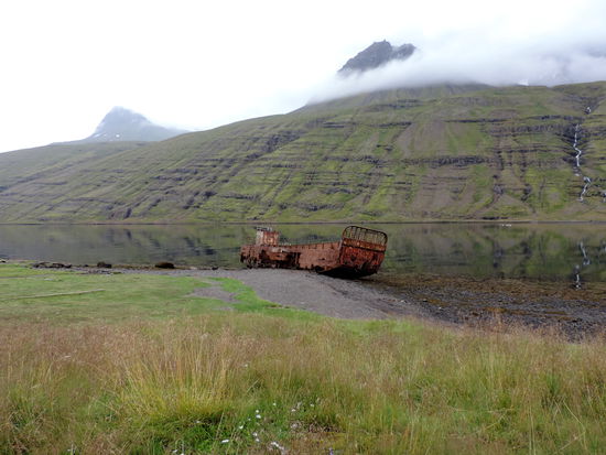 ein gestrandetes Landungsboot