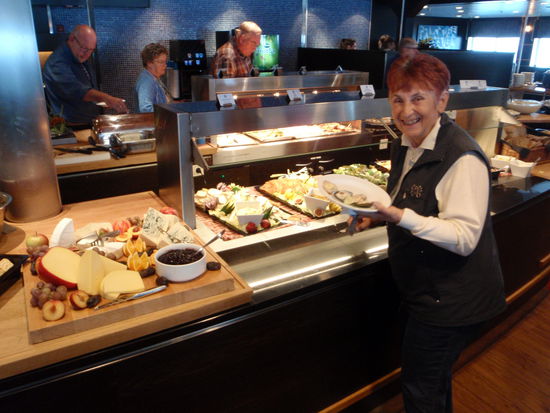 abends machten wir uns über das Buffé her