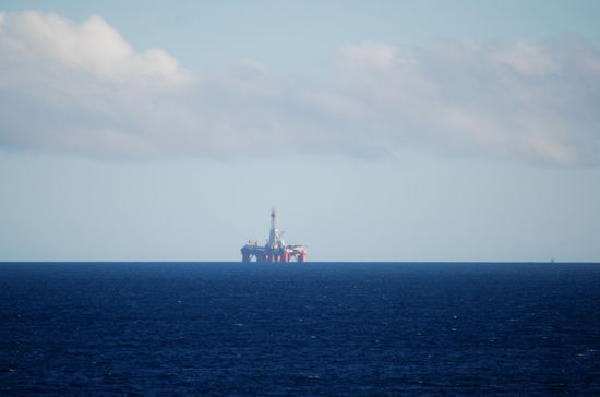 Bohrinseln sahen wir öfter