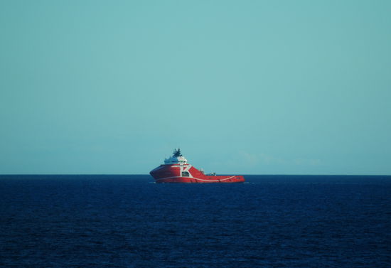 auch die Versorgungsschiffe