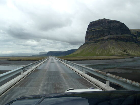 einspurige Brücke über die Núpsá