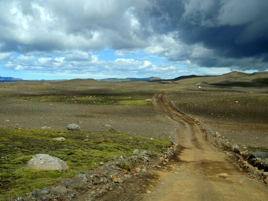 zeitweise waren dunkle Wolken am Himmel