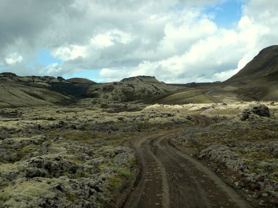 bald erreichten wir Laki
