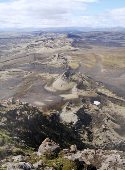 Luftbild der Laki-Krater-Kette auf den Informationstafeln