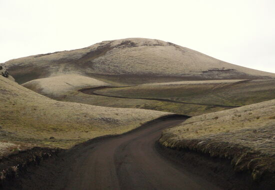 weiter führt die Piste