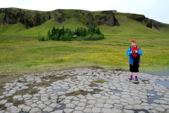 Kirkjugólfi - Kirchenboden