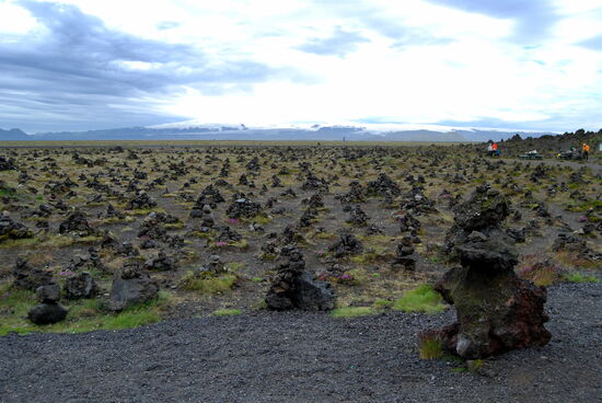von Touristen gebaute Steinmännchen