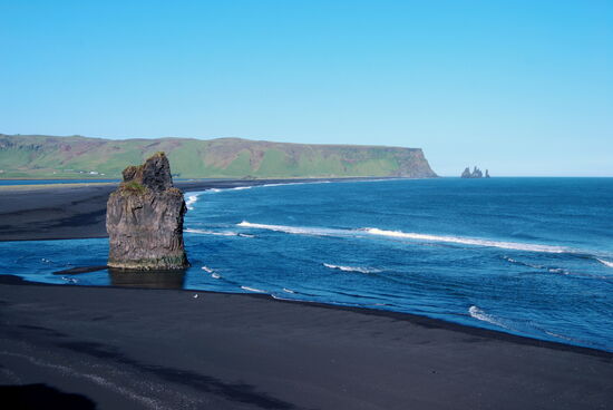 Blick über den Strand Reynisfjara