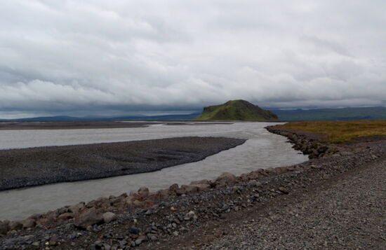 am Fluß Markarfljót