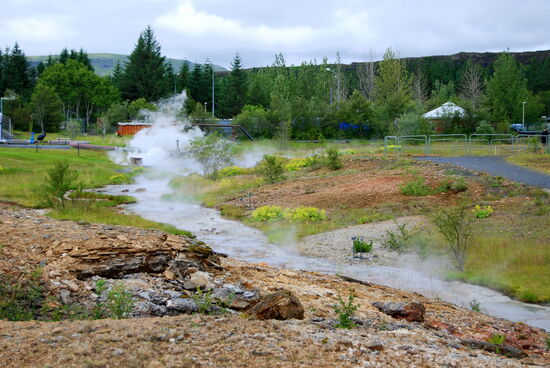 aber der Bach dampft