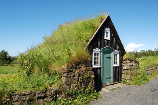 einzelnes Torfhaus
