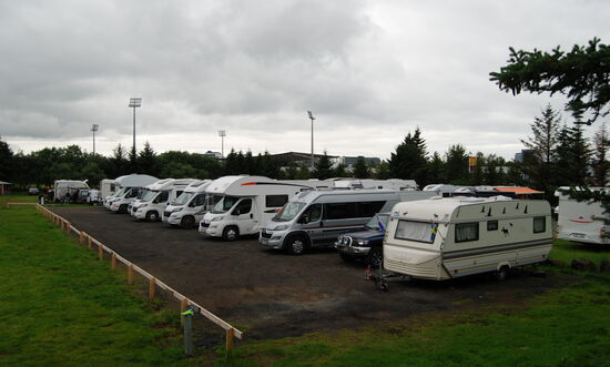 in der Zwischenzeit war es voll geworden auf dem Campingplats