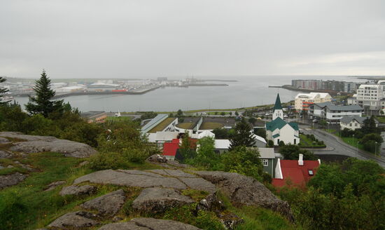 auf dem Hamarinn, Blick zum Hafen