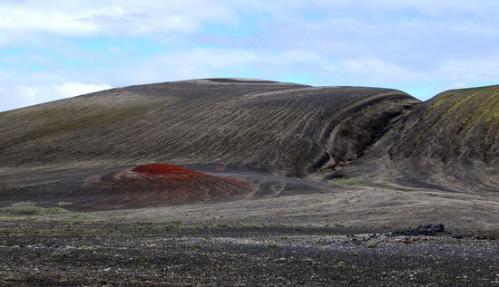 beeindruckend die Farben des Gesteins