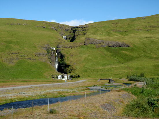Blick zurück auf den ganzen Wasserfall