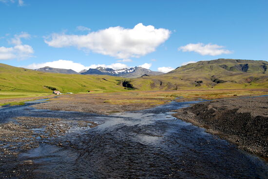 immer wieder ging es durch kleine Wasserläufe