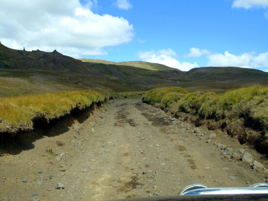 teilweise war die Piste tief eingeschnitten