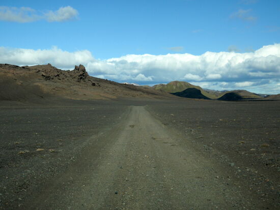weiter ging es durch die Sandfläche