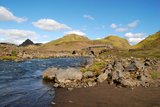 dann hatten wir die Kaldaklofskvísl erreicht, für Wanderer gab es eine Brücke, wir blieben aber diesseits
