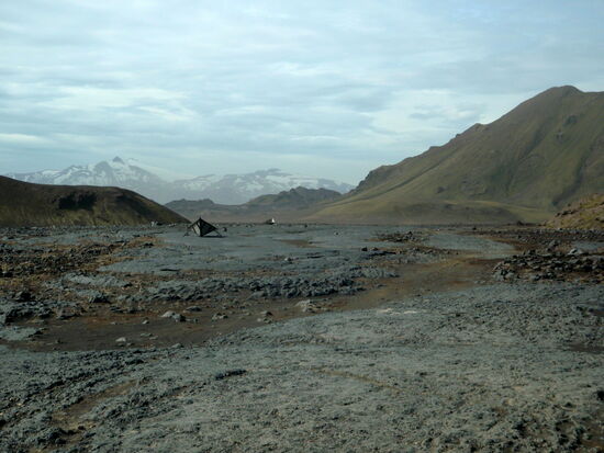 und ging auf der Plattenlava weiter