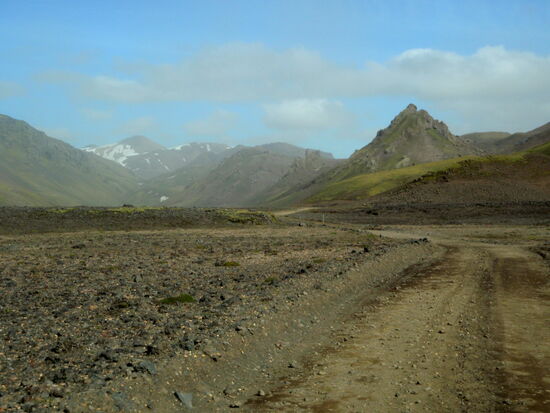 weiter führte die Piste