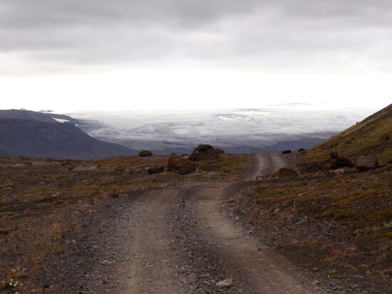 wir fuhren einen Stichweg in Richtung Gletscher, den wir aus dem Pistenführer von Pistenkuh hatten