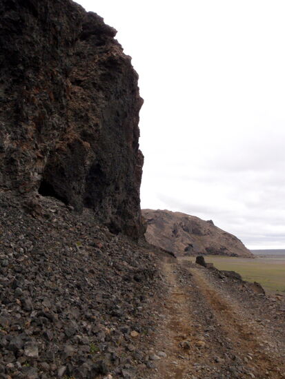 und fuhren langsam zurück