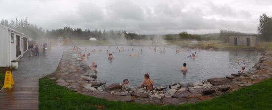 das älteste Schwimmbad Íslands mit Ursprung von 1891