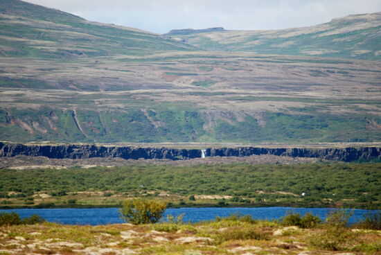 mit Tele konnten wir den Wasserfall Öxarárfoss erkennen