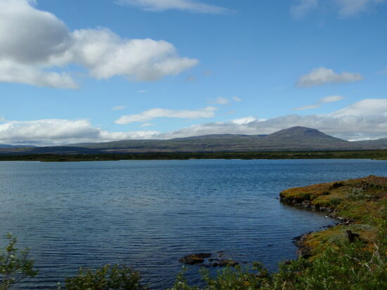 am Þingvallavatn entlang