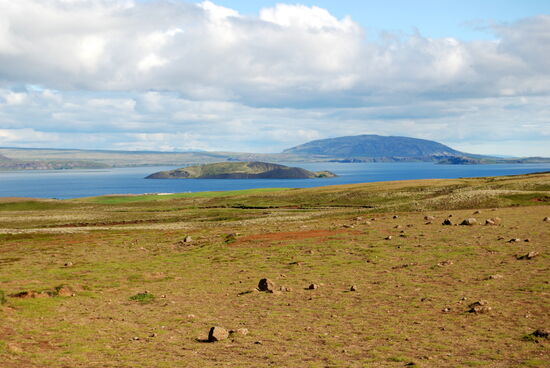 bei der Weiterfahrt auf der 36 mit Blick zurück auf den Þingvallavatn