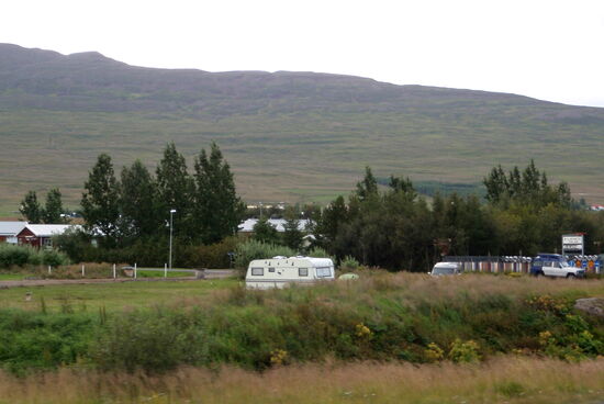 und zurück zum Wohnwagen