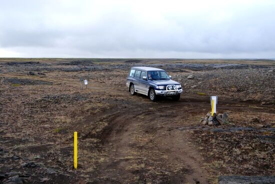 nun standen wir an der Gabelung, sollten wir es versuchen, zur Askja zu fahren oder lieber zurück in Richtung Mývatn?