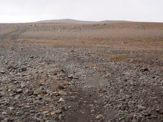 die Piste führte über Geröll