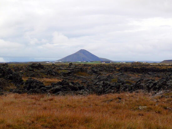 Vindbelgjarfjall hinter dem Mývatn