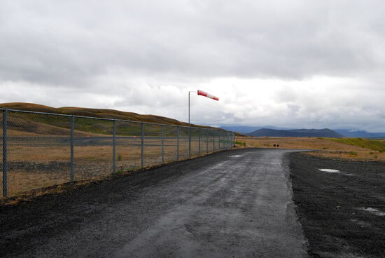 am Flugplatz oberhalb