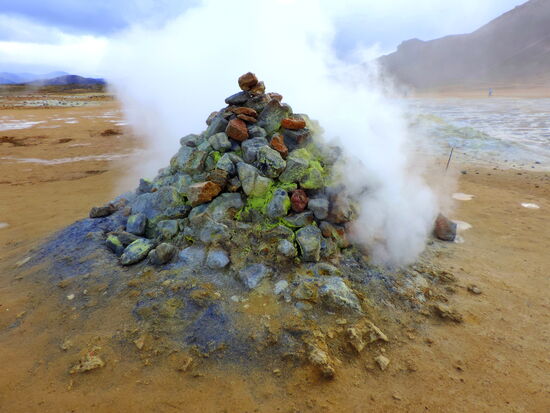 hier fauchte es ständig und duftete nach faulen Eiern 