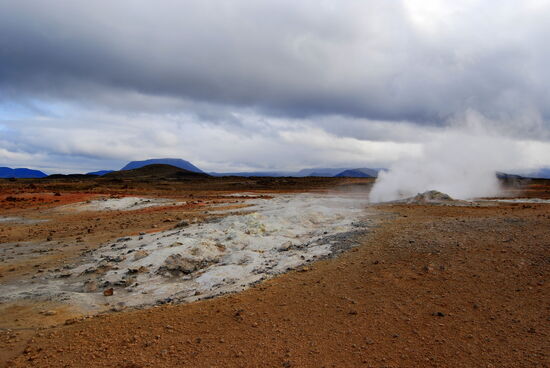 auch an anderen Stellen lief heißes Wasser aus der Erde