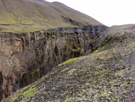 die Schlucht Richtung Süden zum Staudamm