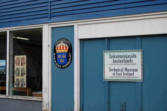 mit dem schwedischen Konsulat