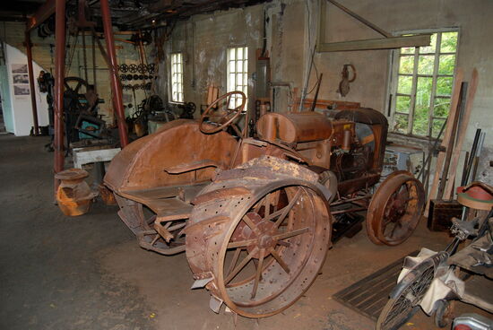 Traktor in der Werkstatt