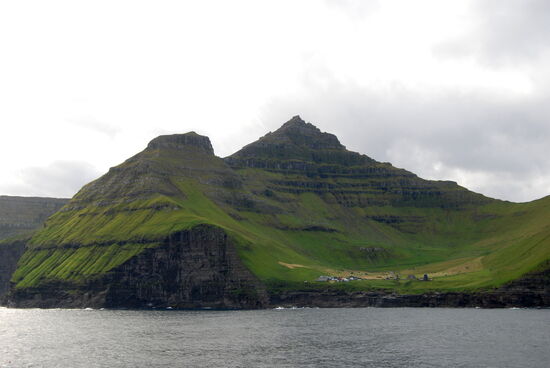 an flachen Stellen lagen kleine Siedlungen