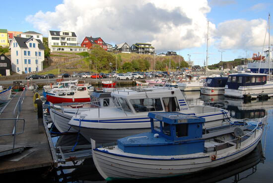 dann erreichten wir den Kleinboothafen