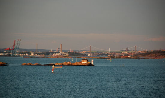 Gäveskär mit der Älvsborgbron im Hintergrund