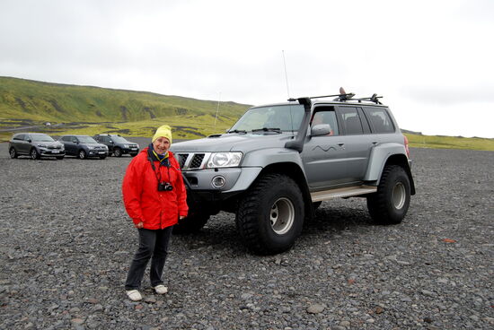Nissan Patrol? mit vergrößertem Fahrwerk