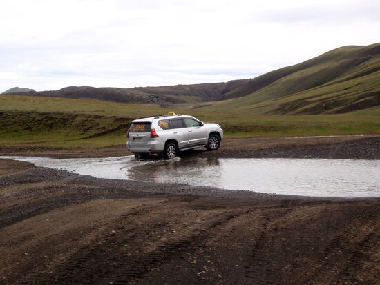 Toyota Land Cruiser als Taxi im Hochland