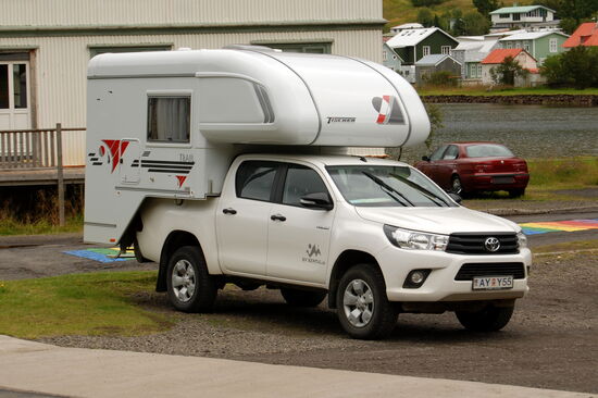 Toyota Hilux mit Aufsatzkabine