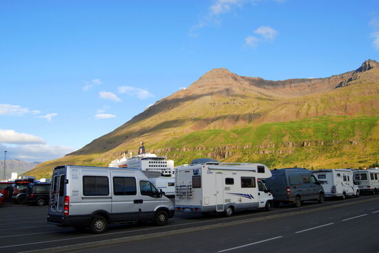 und etwas größere Wohnmobile