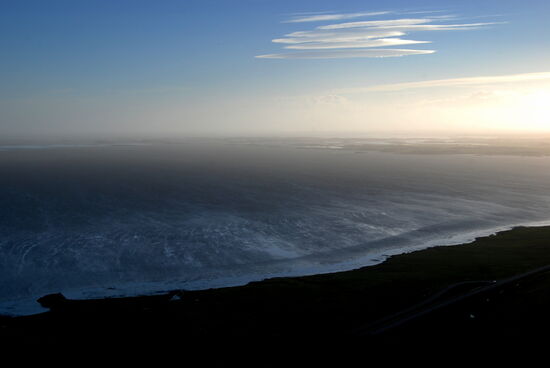 Blick von der Almannaskarð auf den Skarðsfjörður